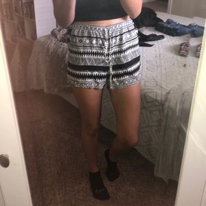 No boundaries shorts